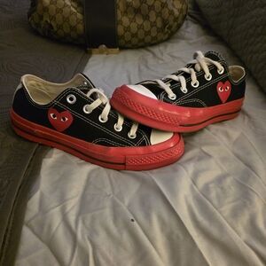 CONVERSE PLAY
COMME des GARÇON Edition Sneakers